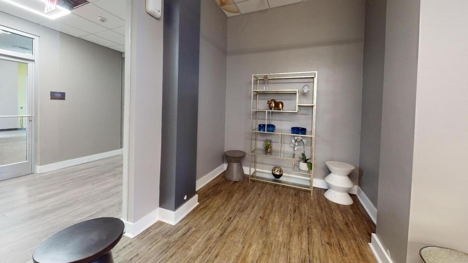 Apartment Avenue B234 2bedroom With Pool, Gym, Parking *